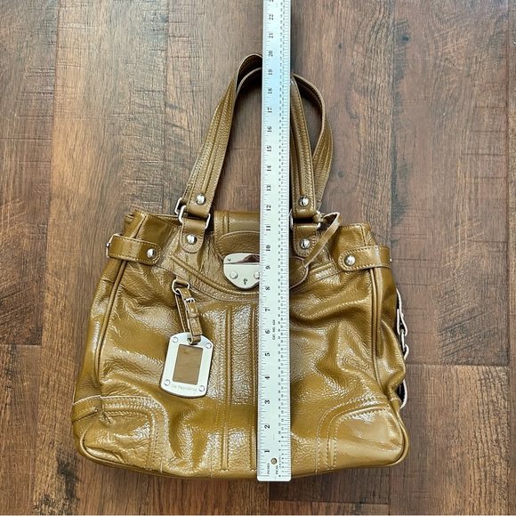 VIA REPUBBLICA golden mustard patent leather bag, made in Italy, NWOT - Picture 9 of 10